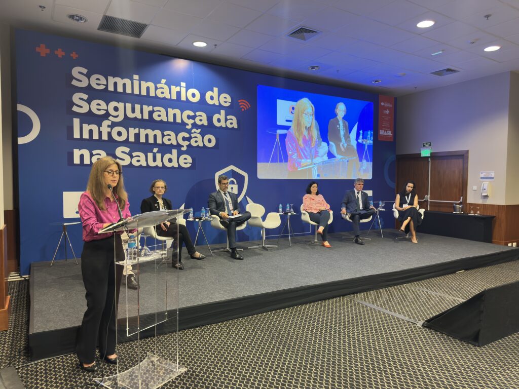 Abertura Institucional com Secretária da Seidigi, Ana Estela Haddad
