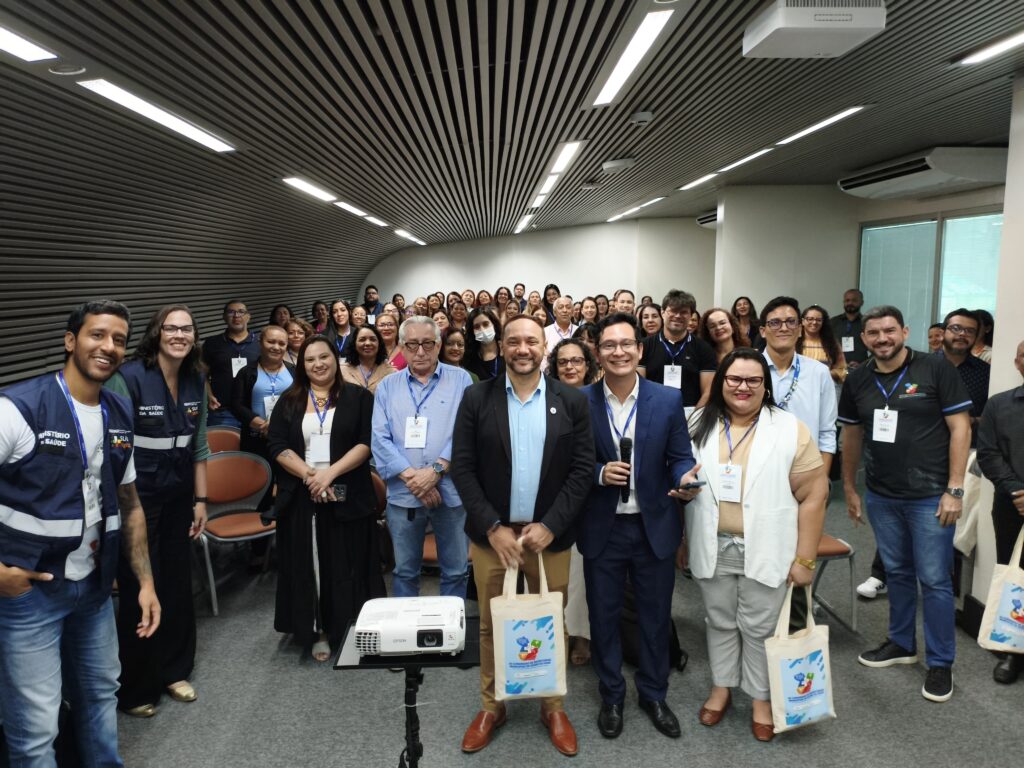 Equipe da Seidigi e participantes